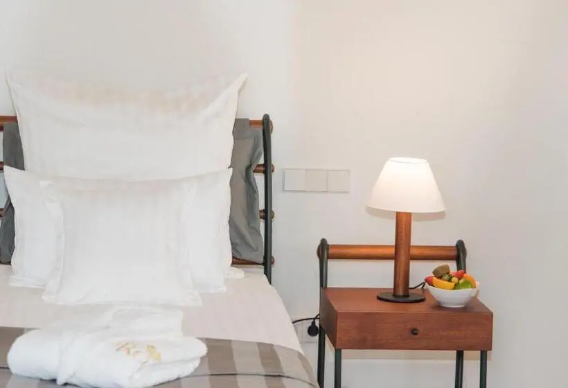 デラックススイート, Casa Font I Roig