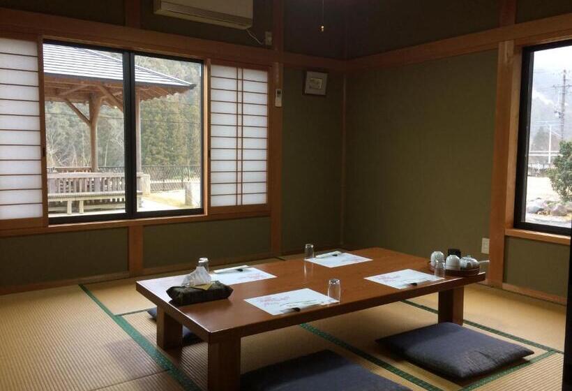 غرفة قياسية, Minshuku Ryokan Kawai