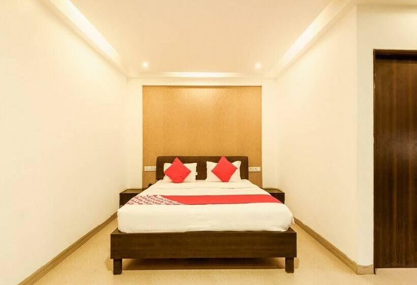 اتاق لوکس, Rendezvous