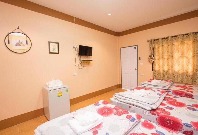 Трехместный Номер Стандарт Вид на Сад, Tanihill Resort