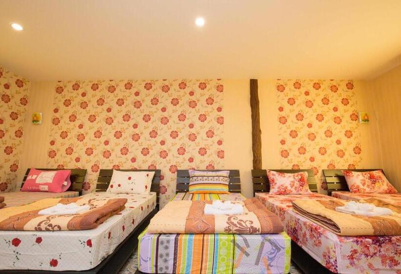 Семейный Номер Вид на Сад, Tanihill Resort