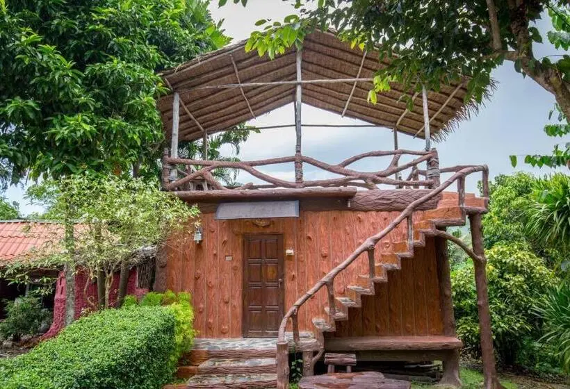 スタンダードバンガロー, Tanihill Resort