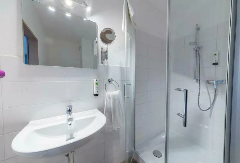 バルコニー付きシングルスタンダードルーム, Friends Hotel Bad Salzuflen