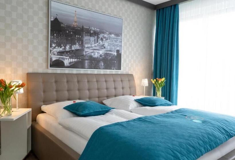 غرفة قياسية مزوَّدة بشُرفة, Friends Hotel Bad Salzuflen