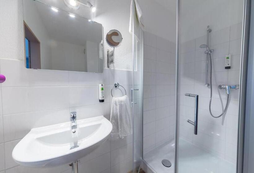 Номер Superior с Балконом, Friends Hotel Bad Salzuflen