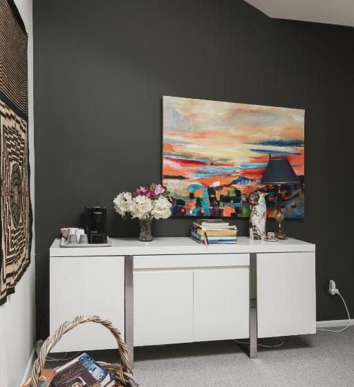 غرفة قياسية ثلاثية, Tempest On Wanaka