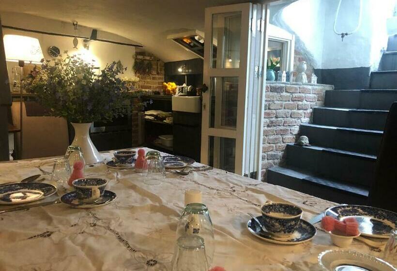 اتاق استاندارد, Bed & Breakfast Adrichem En Scherpenseel