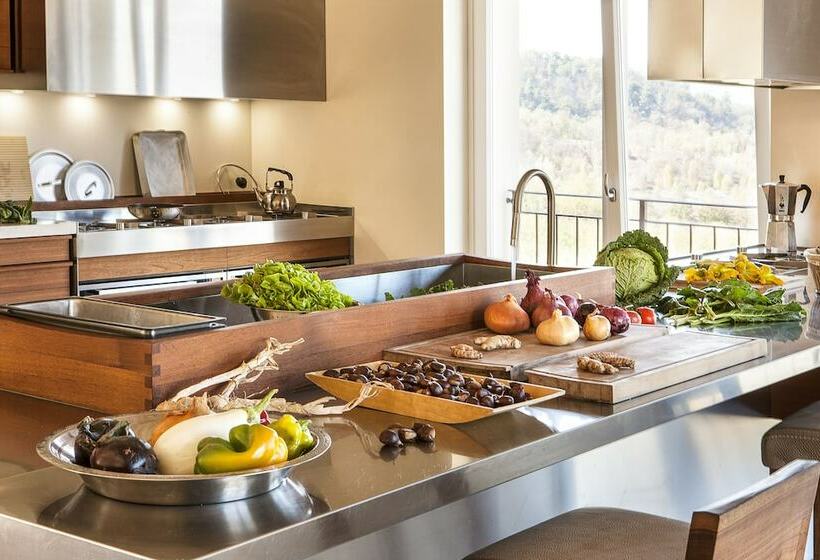 غرفة عائلية, Hemanaire