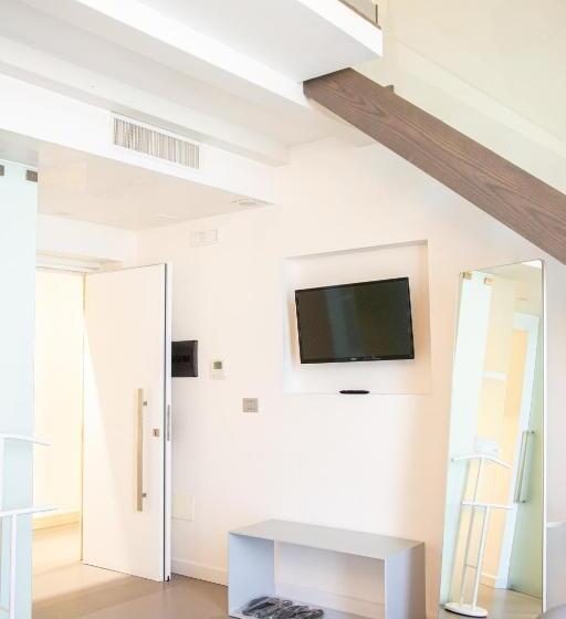 주니어 스위트, Caportigia Boutique