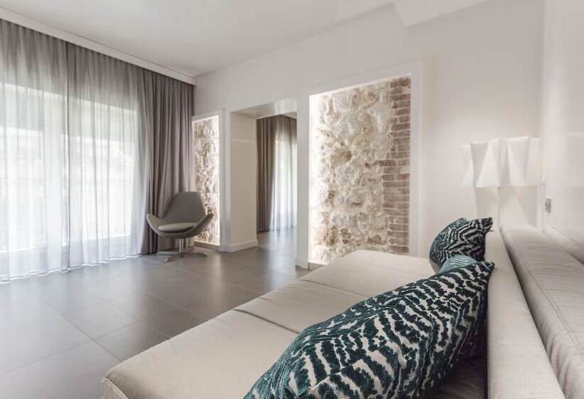 Standard Szoba, Caportigia Boutique
