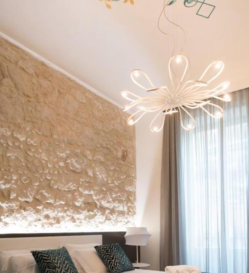 수피리어 룸, Caportigia Boutique