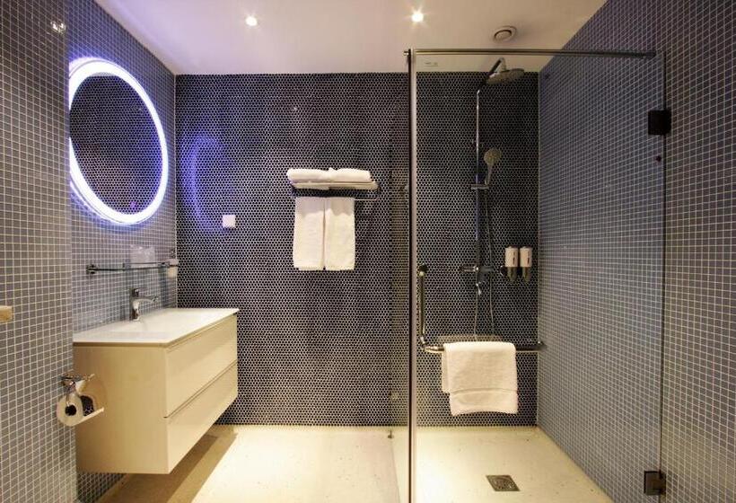 חדר סטנדרט, Chasse