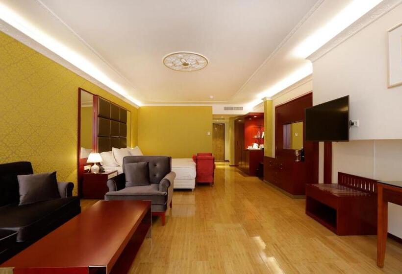 סוויטה דלוקס, Chasse