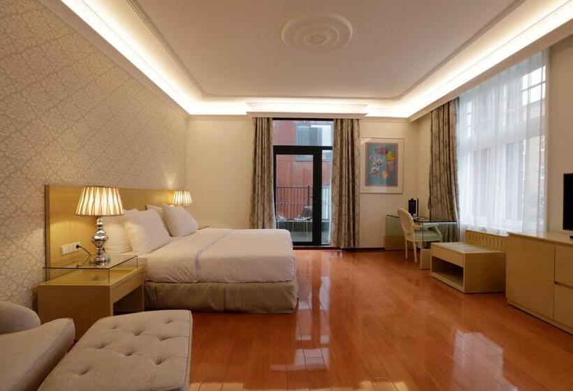 חדר דלוקס עם מרפסת, Chasse