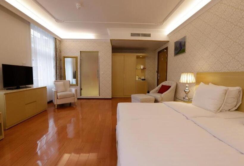 חדר דלוקס עם מרפסת, Chasse