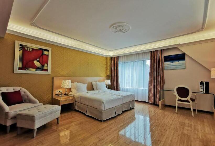 חדר דלוקס, Chasse