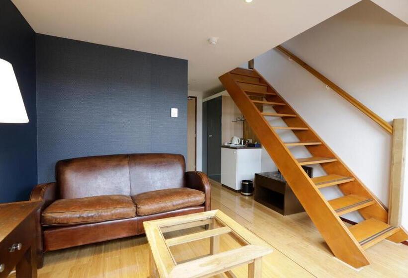 חדר דופלקס, Chasse