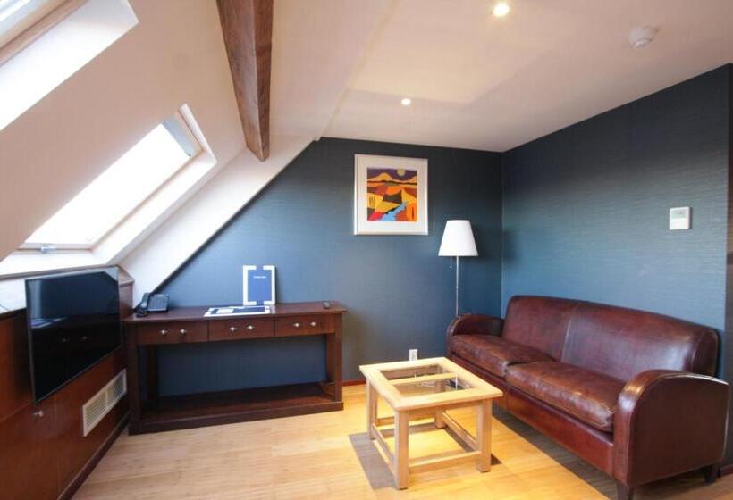 חדר דופלקס, Chasse