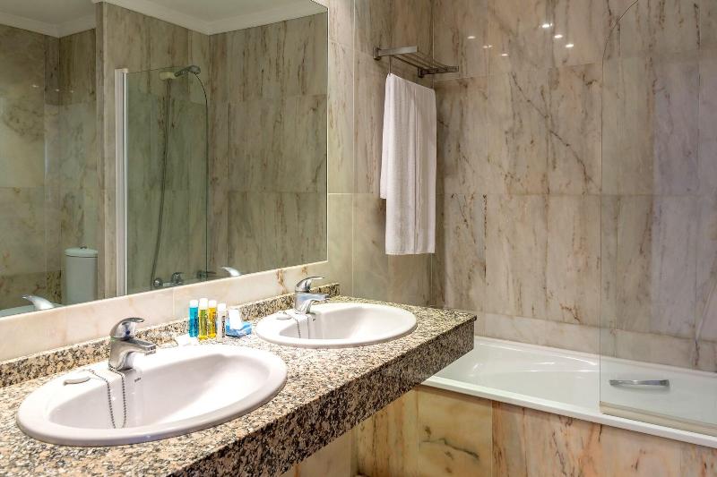 סוויטה דלוקס, Chasse