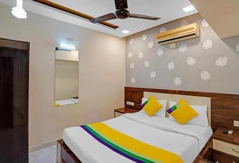 エコノミールーム, Itsy Hotels Aakash,100 Mts From Sardar Patel Stadium