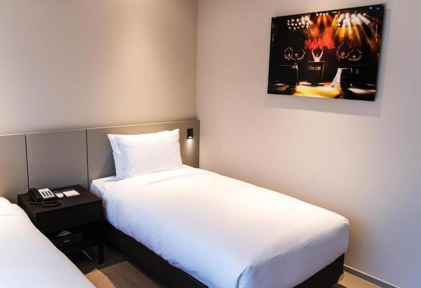 Номер Стандарт, Nanta Jeju