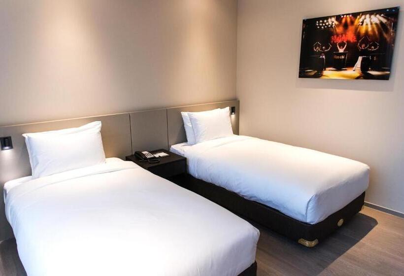 Номер Стандарт, Nanta Jeju