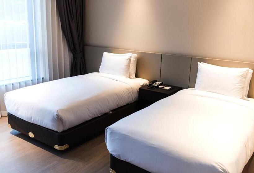 Номер Стандарт, Nanta Jeju