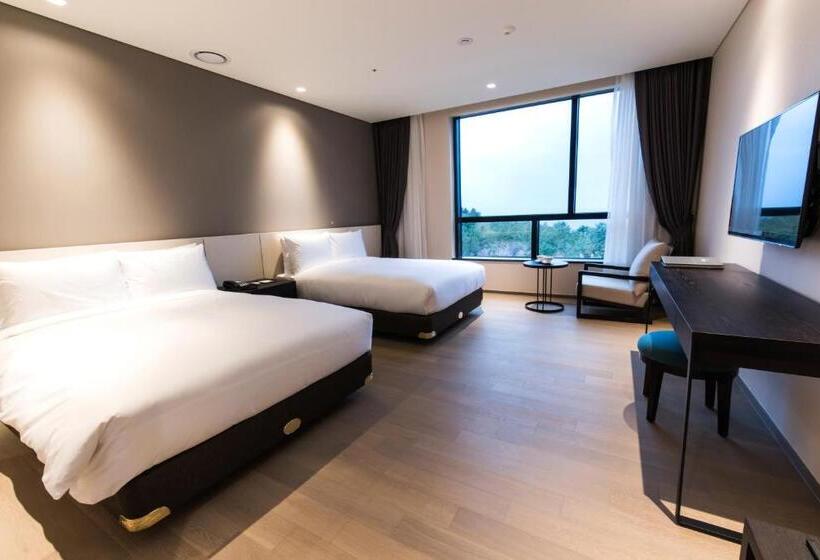 Номер Премиум, Nanta Jeju