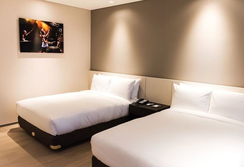 Номер Премиум, Nanta Jeju