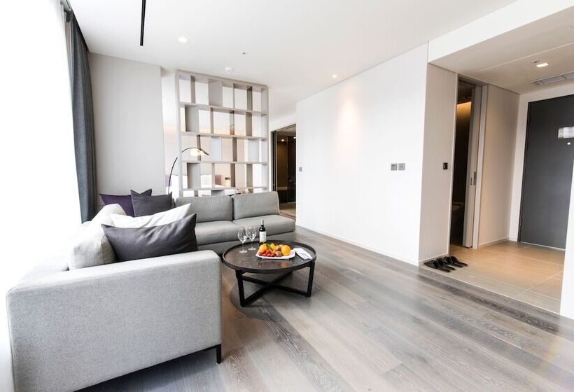 Полулюкс Вид на Горы, Nanta Jeju