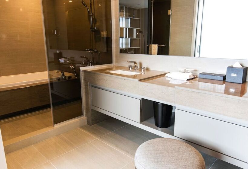 Полулюкс Вид на Горы, Nanta Jeju