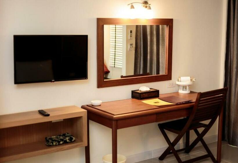 デラックスルーム, Impress Resort