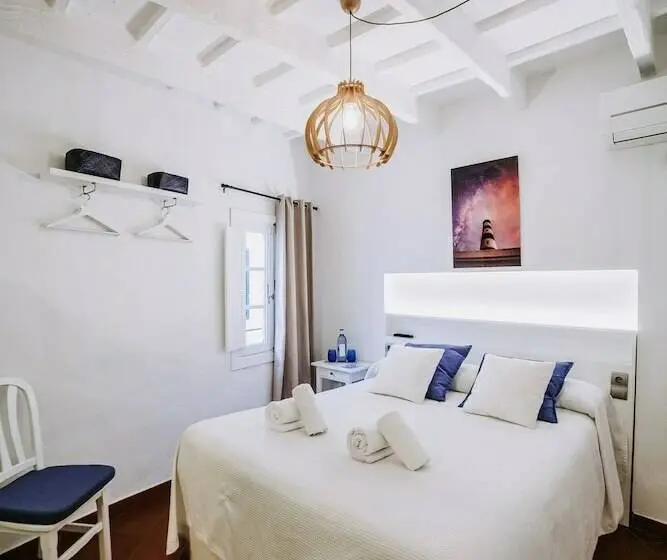 اتاق عادی, Petit Hotel 5 Fars