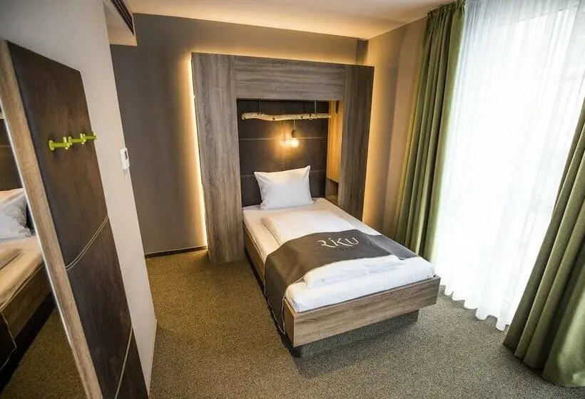 Economy Yhden Hengen Huone, Riku Hotel Ulm