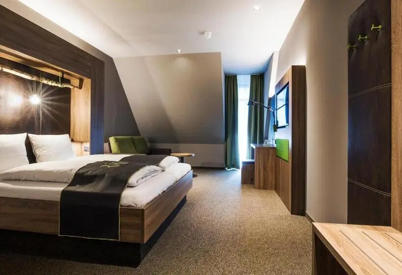 Superior-huone, Riku Hotel Ulm
