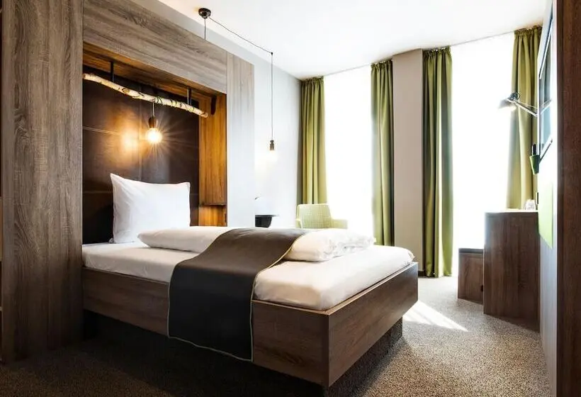 Standard Yhden Hengen Huone, Riku Hotel Ulm