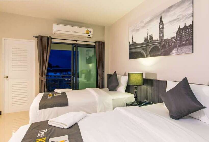 디럭스 룸, The Rich Sotel