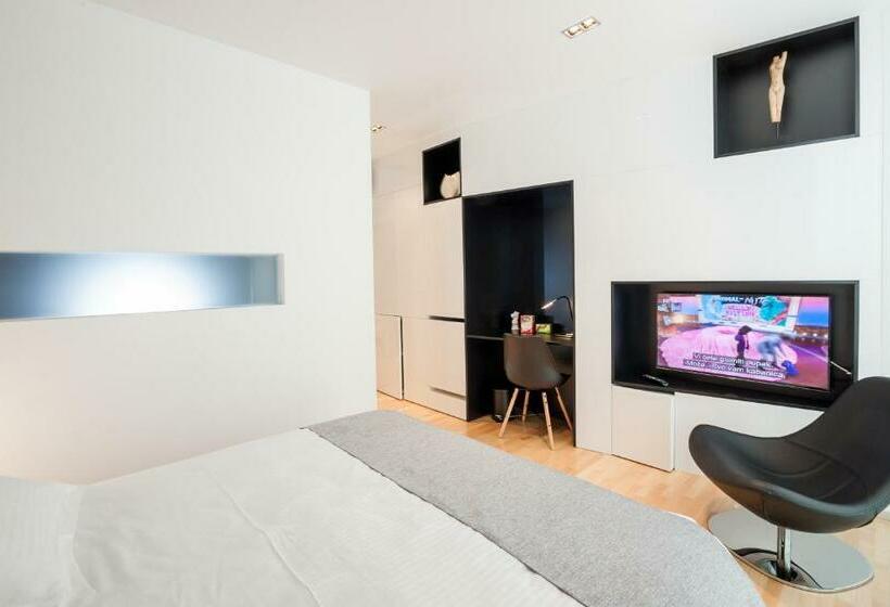 デラックスルーム, Unique Rooms