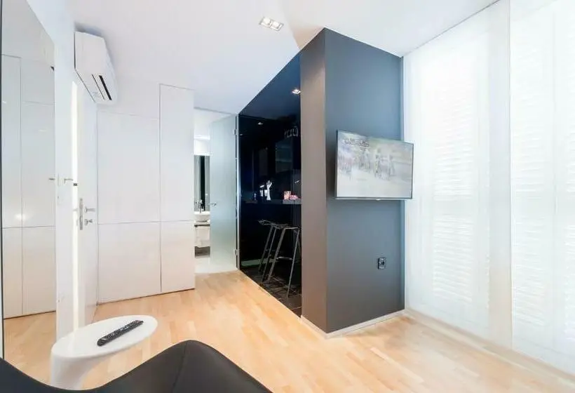 デラックスルーム, Unique Rooms