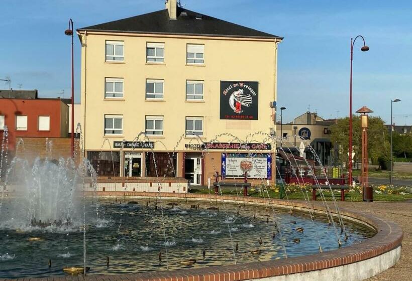 غرفة قياسية, De Bretagne