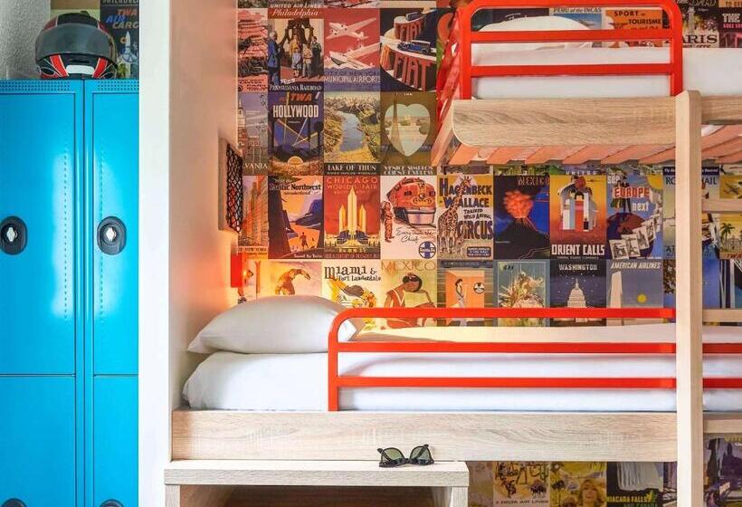 חדר סטנדרט חדר אמבטיה משותף, F1 Nancy Sud