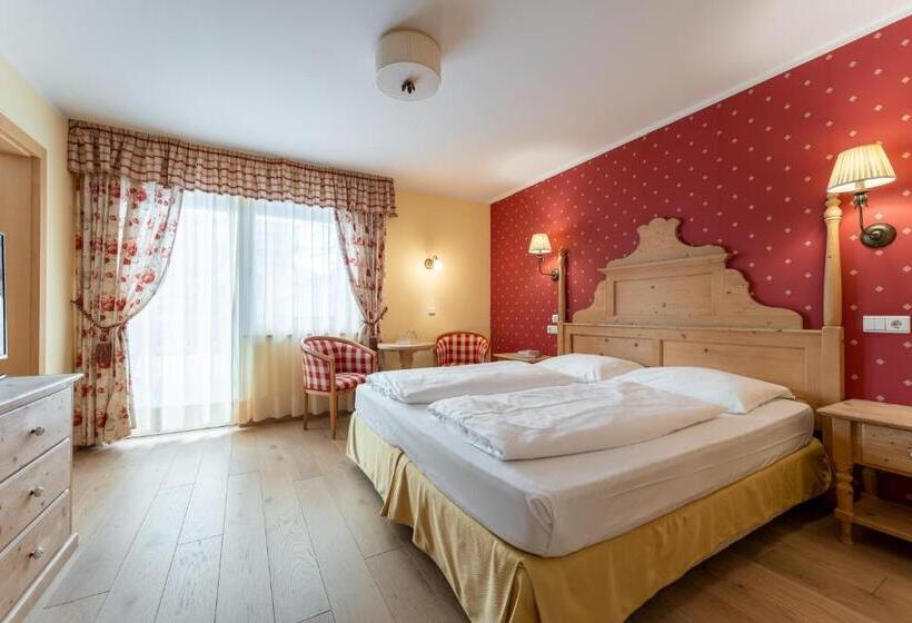 غرفة قياسية, Obereggen