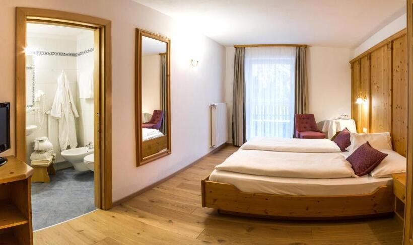 غرفة قياسية, Obereggen