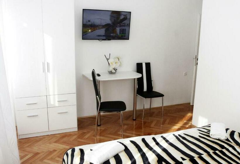 غرفة قياسية, Rooms By The Sea Split   6973