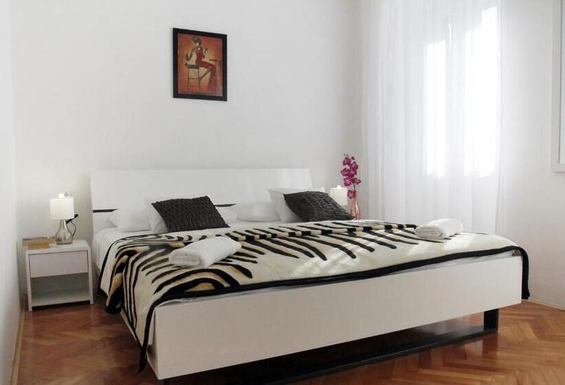 غرفة قياسية, Rooms By The Sea Split   6973