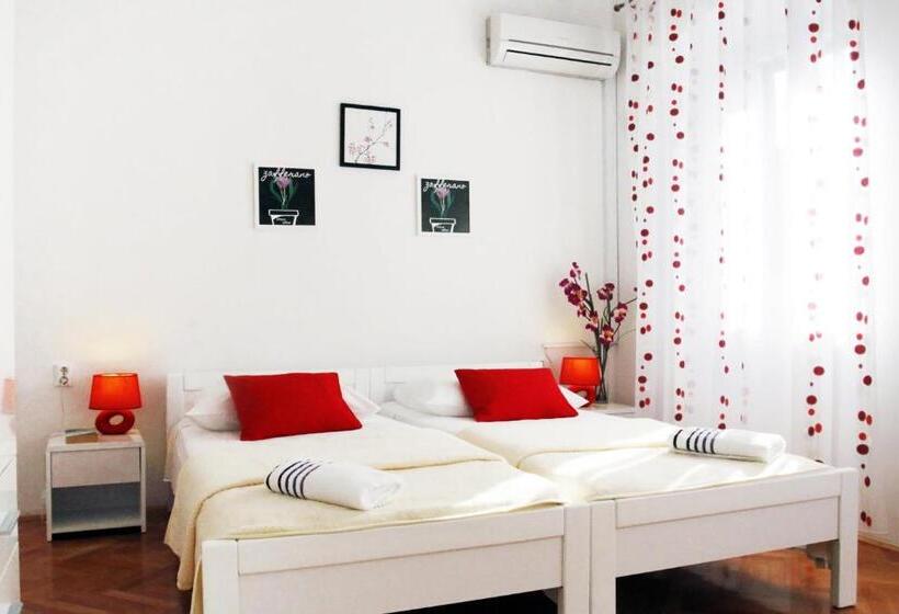 غرفة قياسية, Rooms By The Sea Split   6973