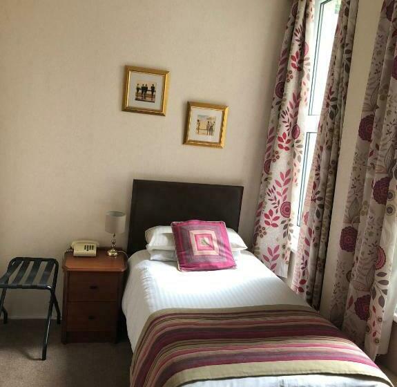 חדר סטנדרט יחיד, The Hydro