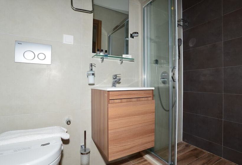 Appartamento 2 Camere da Letto, Lighthouse Natalia Aparts