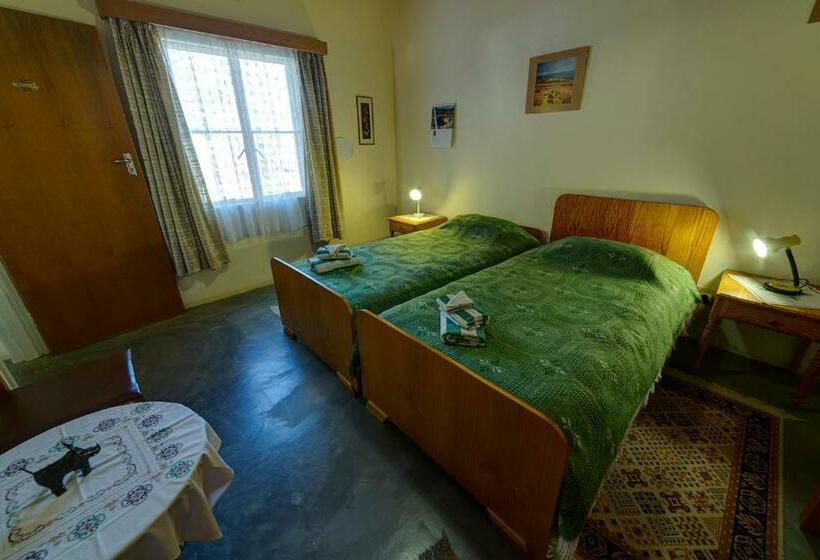 اتاق استاندارد, Gamis Farm