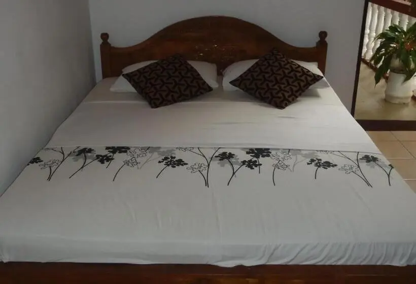 Standard-huone Keittiö, New Jaya Villa